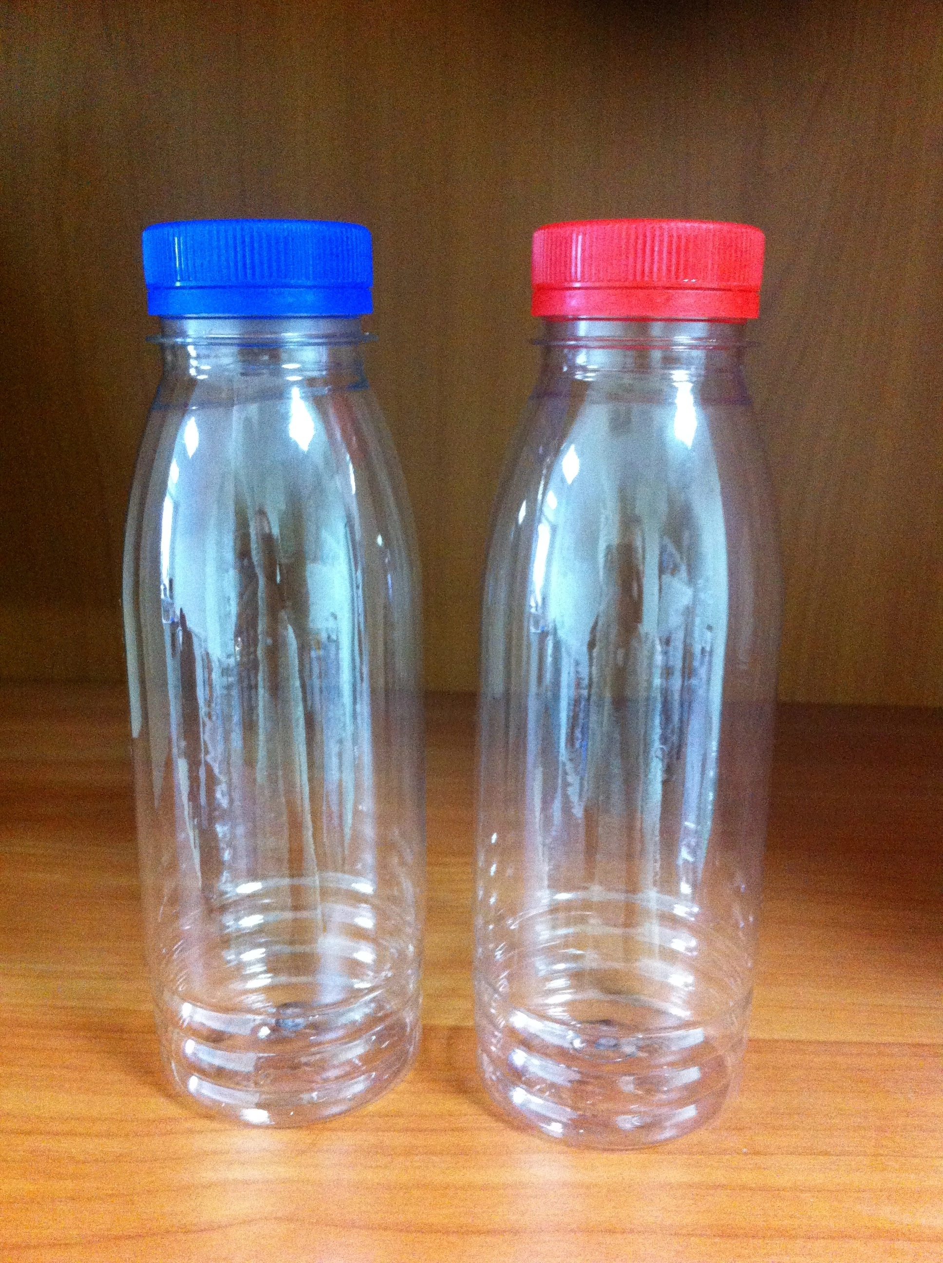 фотография продукта Пластиковая бутылка молочная