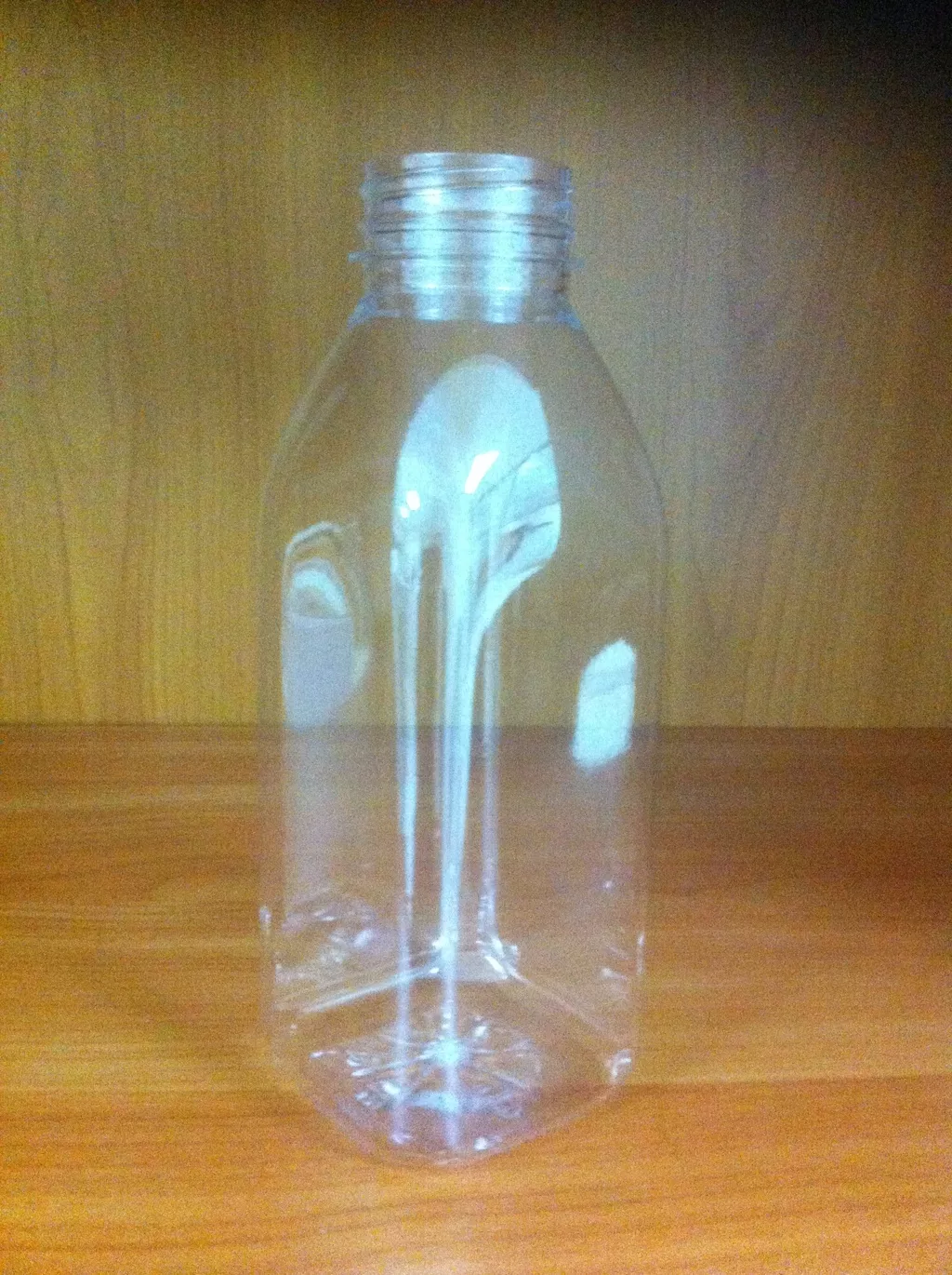 пластиковая бутылка квадратная в Нижнем Новгороде